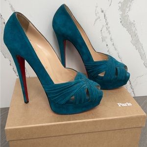 Christian Louboutin turquoise suede platform heels – size US 8